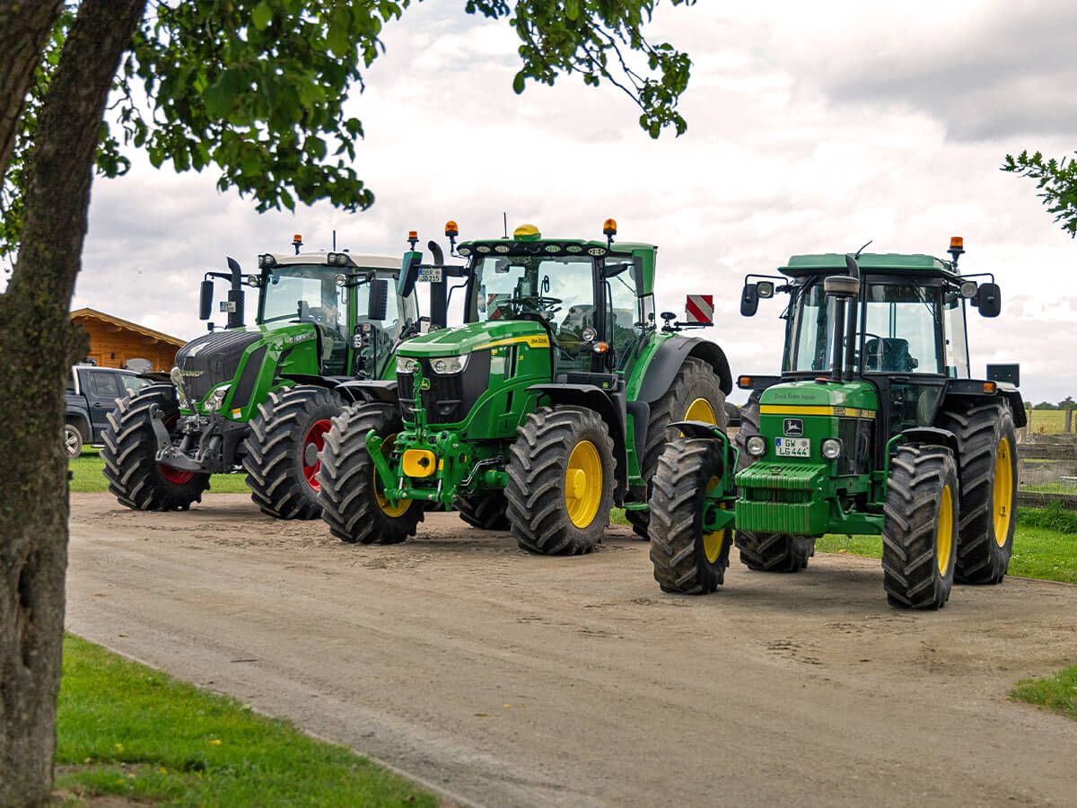 Traktor fahren_c80_scale_1335_1000.jpg